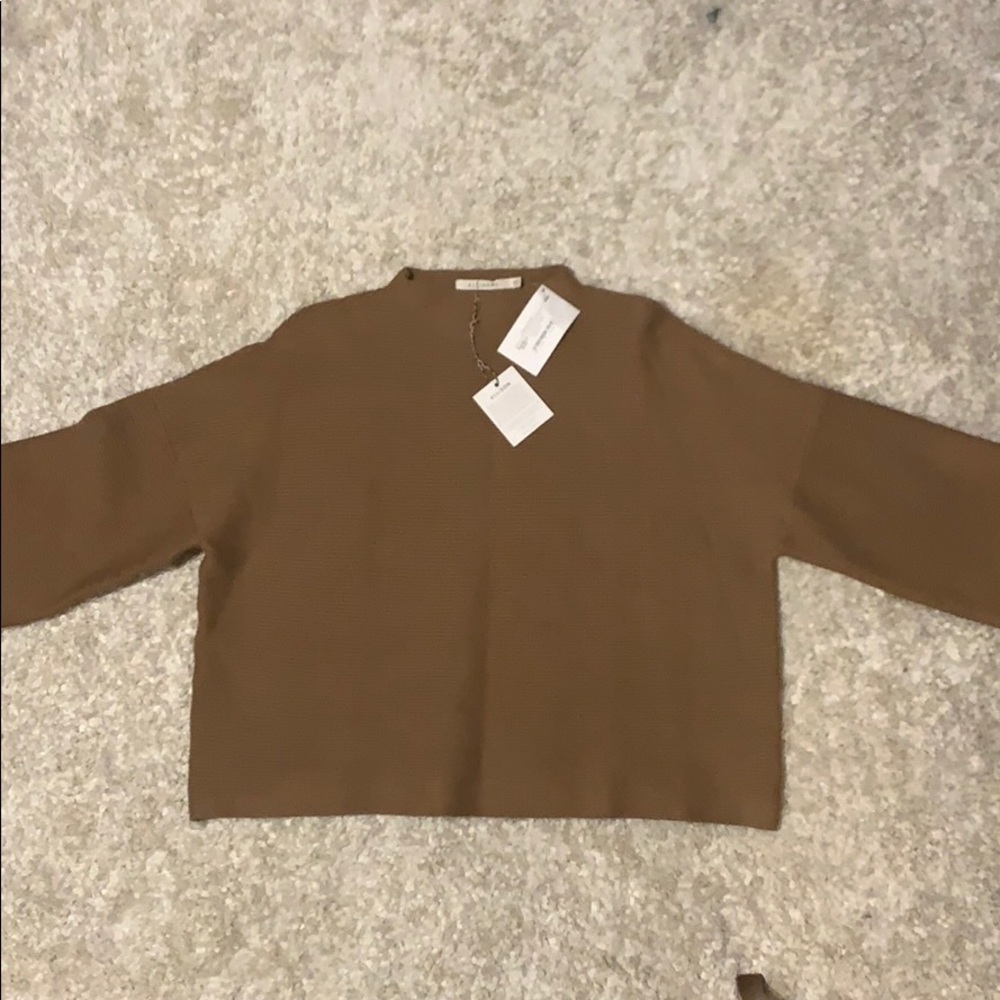 Ellison Ribbed Mock Neck sweater size Medium